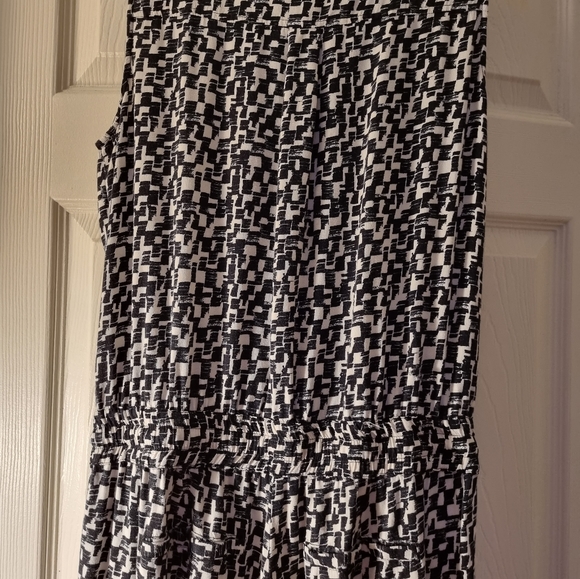 New York & Company black and white  patterned jumpsuit Size M - Picture 5 of 10